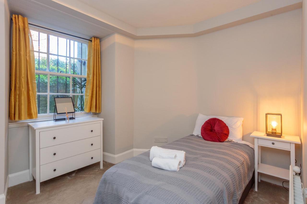 Beautiful Hideout In Center Of Edinburgh Apartment Exterior photo